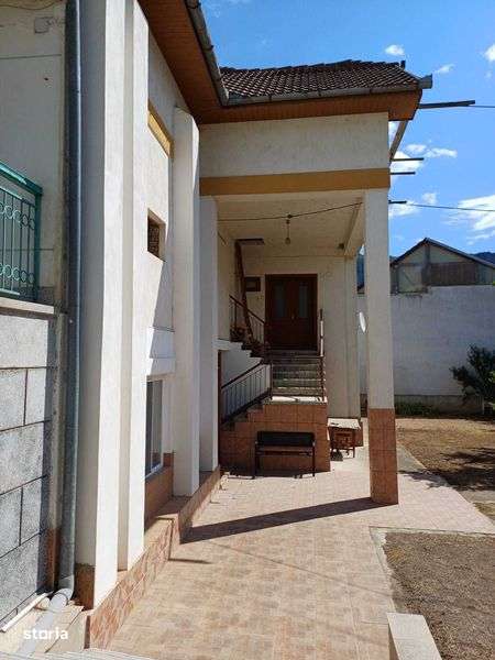 Vand casa in Baile Herculane - Imagine principală: 5/8