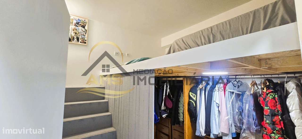LOJA COMERCIAL/APARTAMENTO T1+1-7