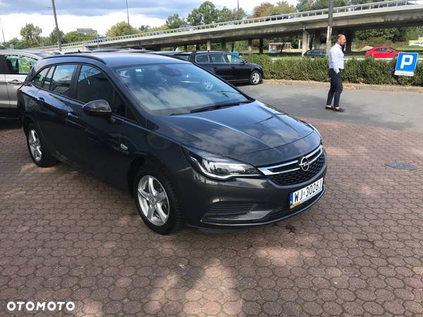 Opel Astra IV 1.6 CDTI Sport - 3