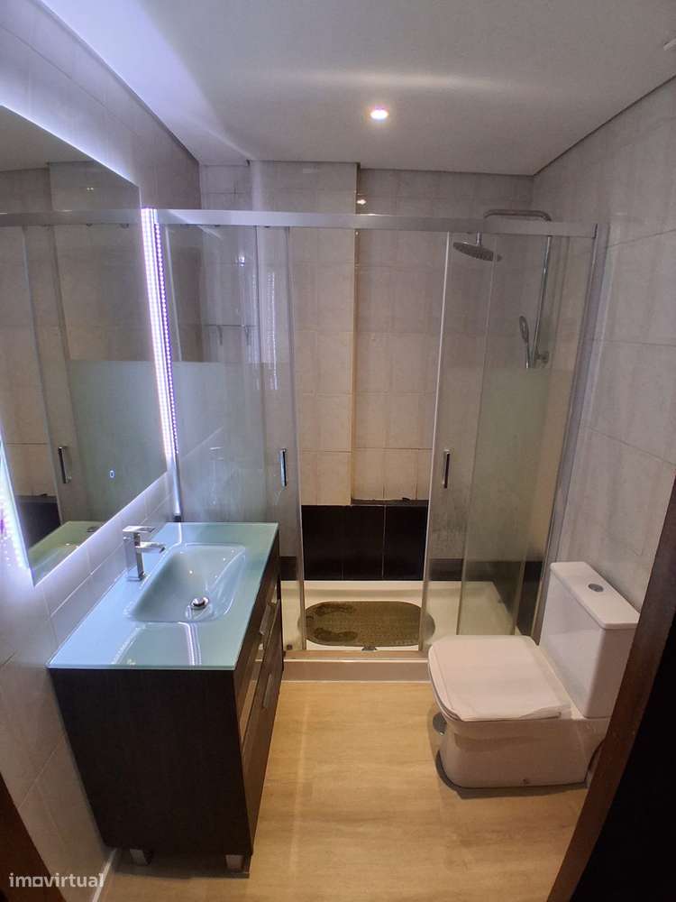 Apartamento T2 todo remodelado-2