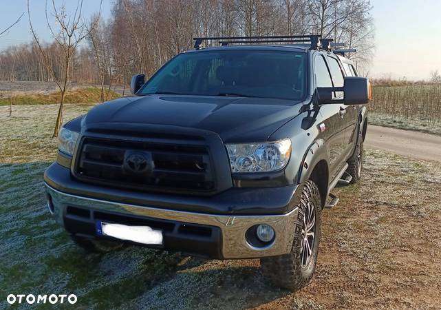 Toyota Tundra - 5