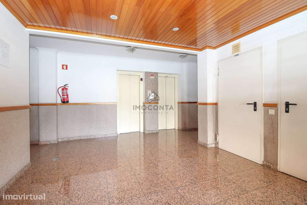 T2+1 Como Novo no Centro de Valongo-28
