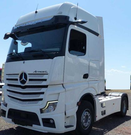 Mercedes-Benz Actros 2022