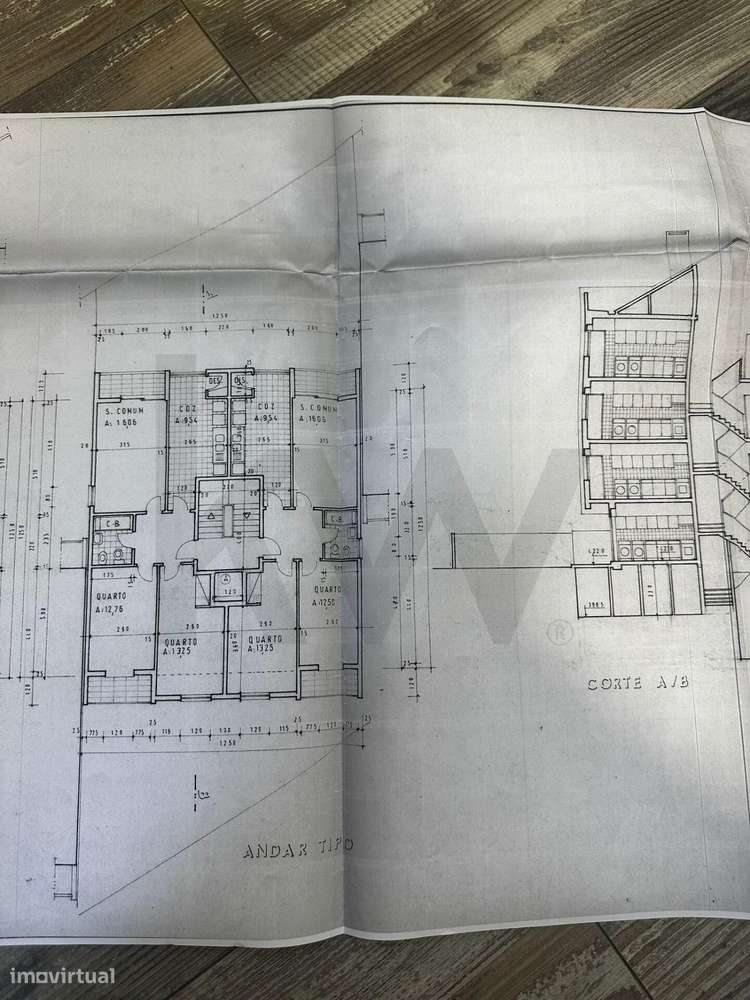 Apartamento T3 à venda no centro do Laranjeiro-22