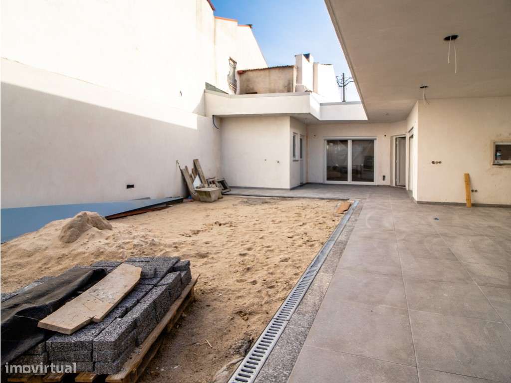 Moradia totalmente remodelada-16