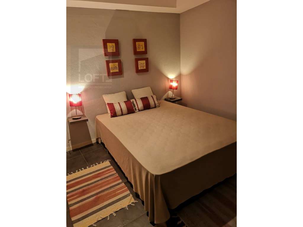 Condomínio com 6 Moradias V2 /V3 Mobiladas e Equipadas-20