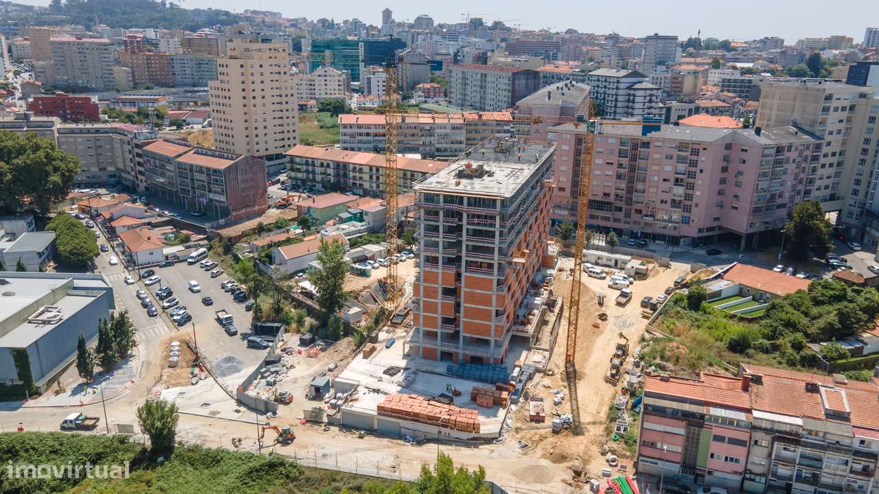 Apartamento T2 em construção com varanda e garagem - Vista rio (Gaia)-3