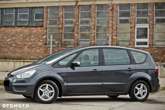 Ford S-Max 2.0 Titanium - 10