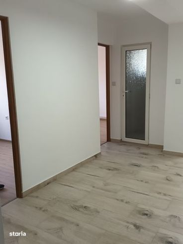 Vand apartament 2 camere