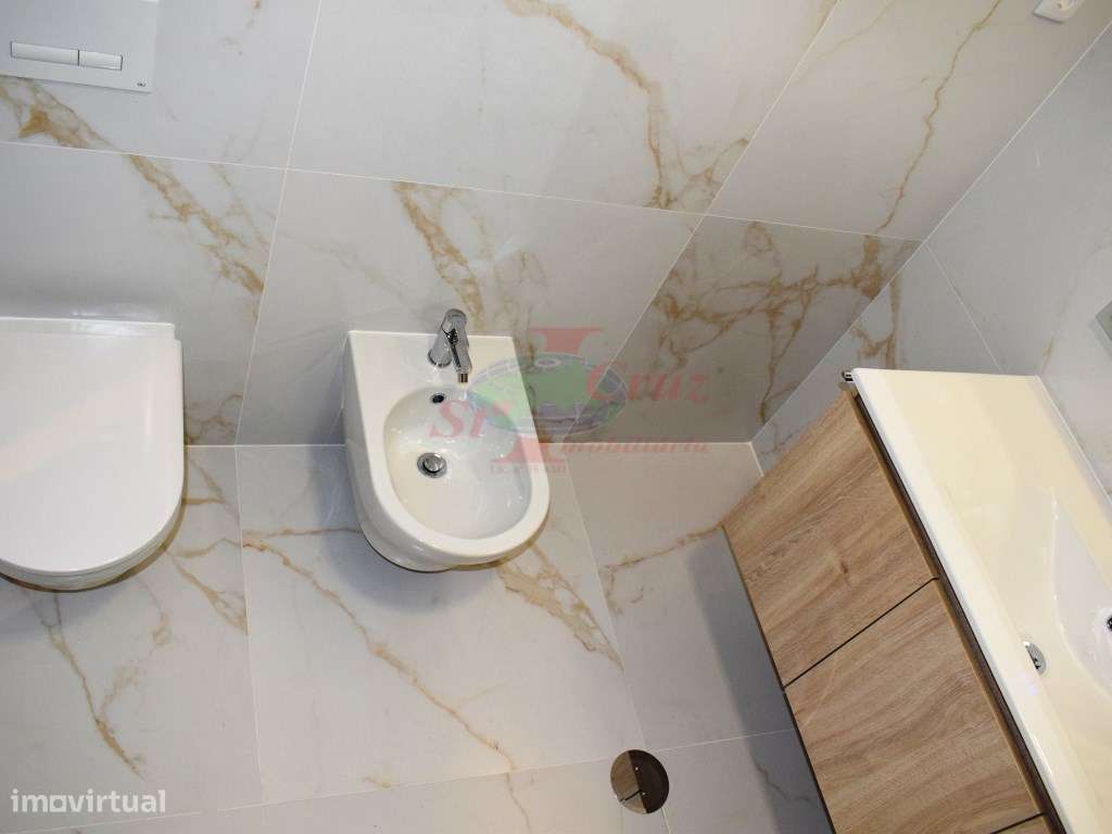 T1+1 (T2) 'Novo' no centro de Coimbra-8