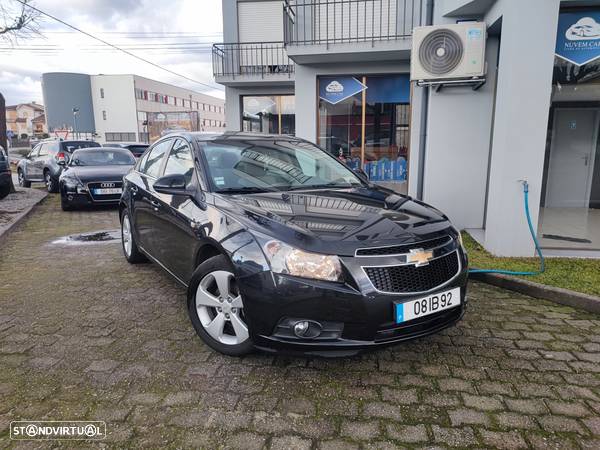 Chevrolet Cruze - 1