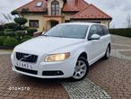 Volvo V70 D5 Momentum - 6