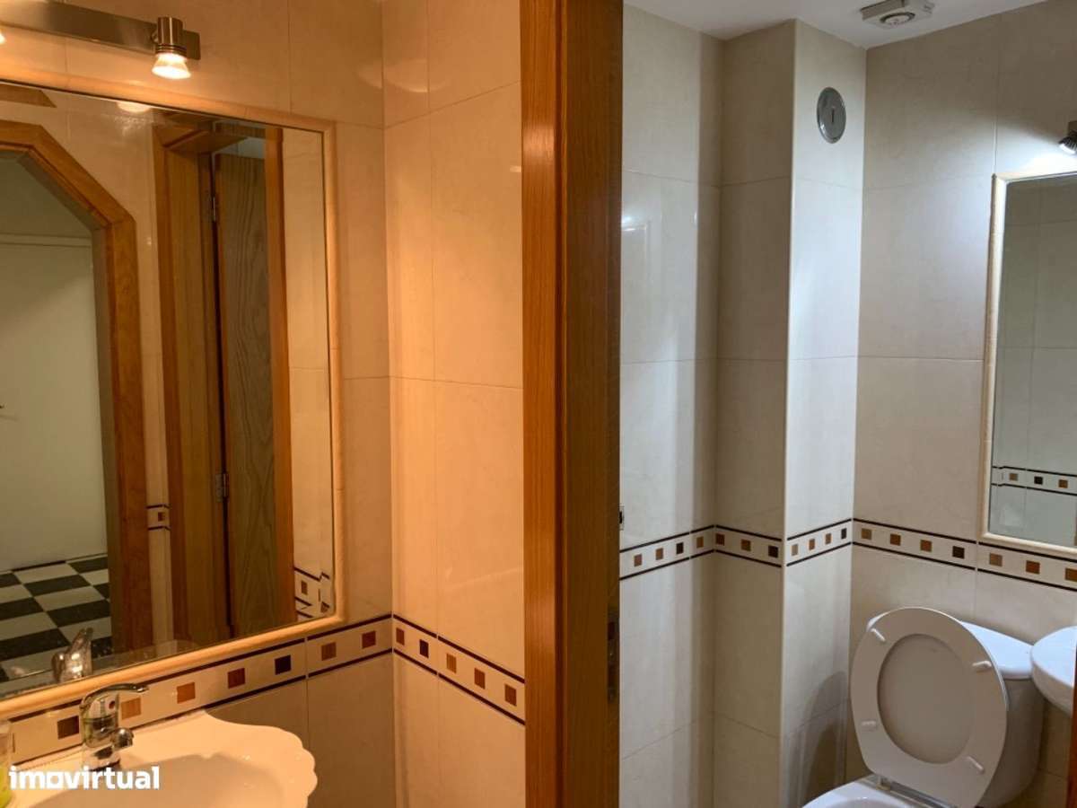 Open space / atelier /escritorio /  junto maternidade Alfredo da Costa - Grande imagem: 3/22