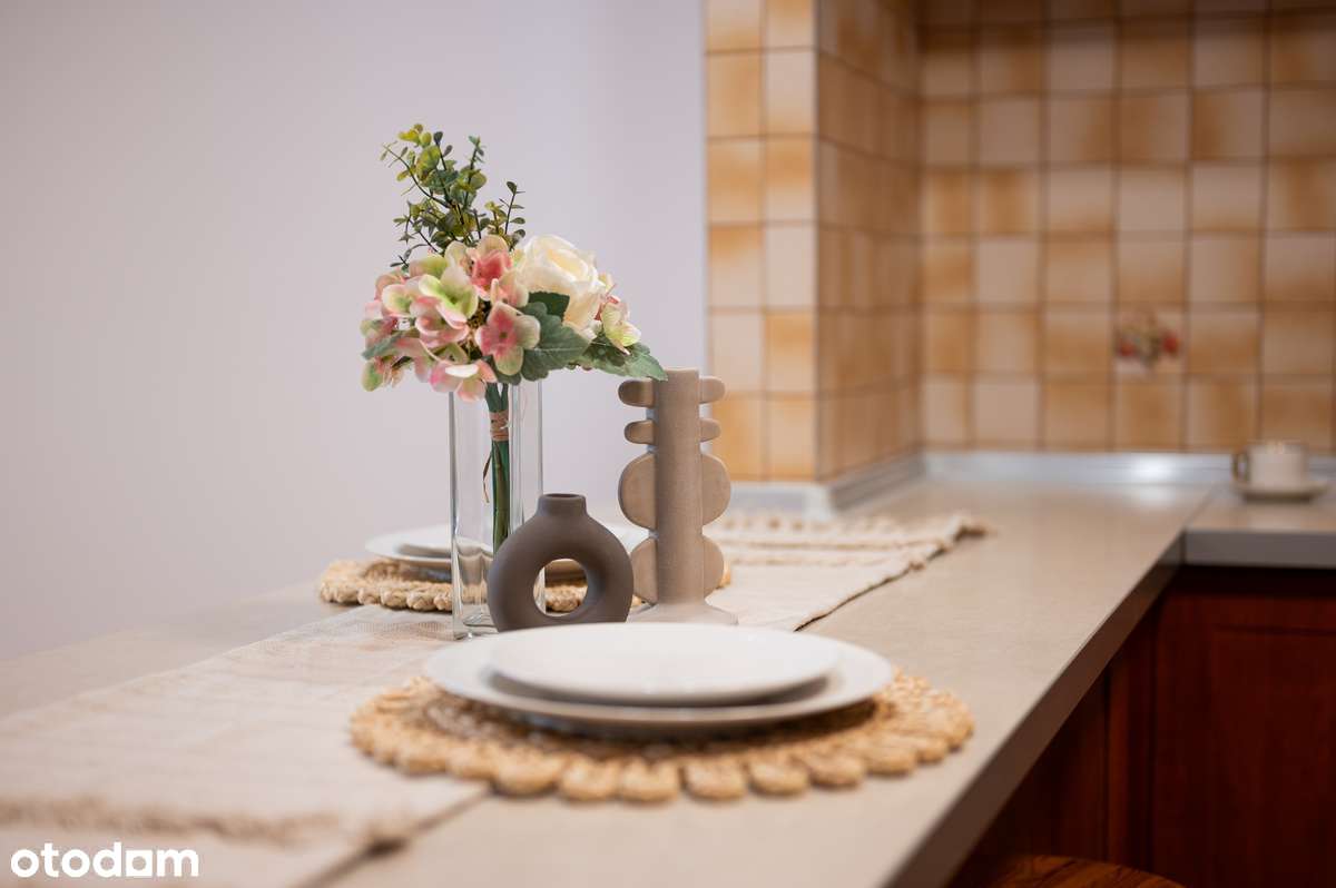 Przestronne 3 pokojowe mieszkanie na sprzedaż-0