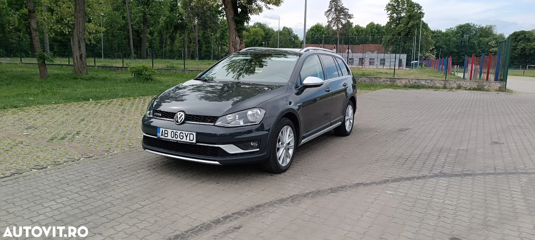 Volkswagen Golf Alltrack 1.6 TDI 4Motion - 9