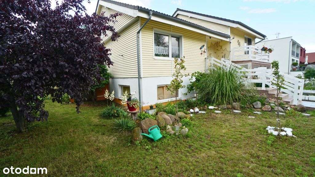 Dom w Międzyzdrojach z piękną działką-na sprzedaż-3