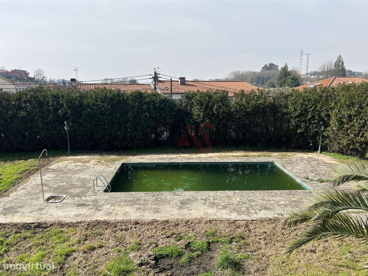 Conjunto de Propriedades com Elevado Potencial | Terreno Total de 4.08-13