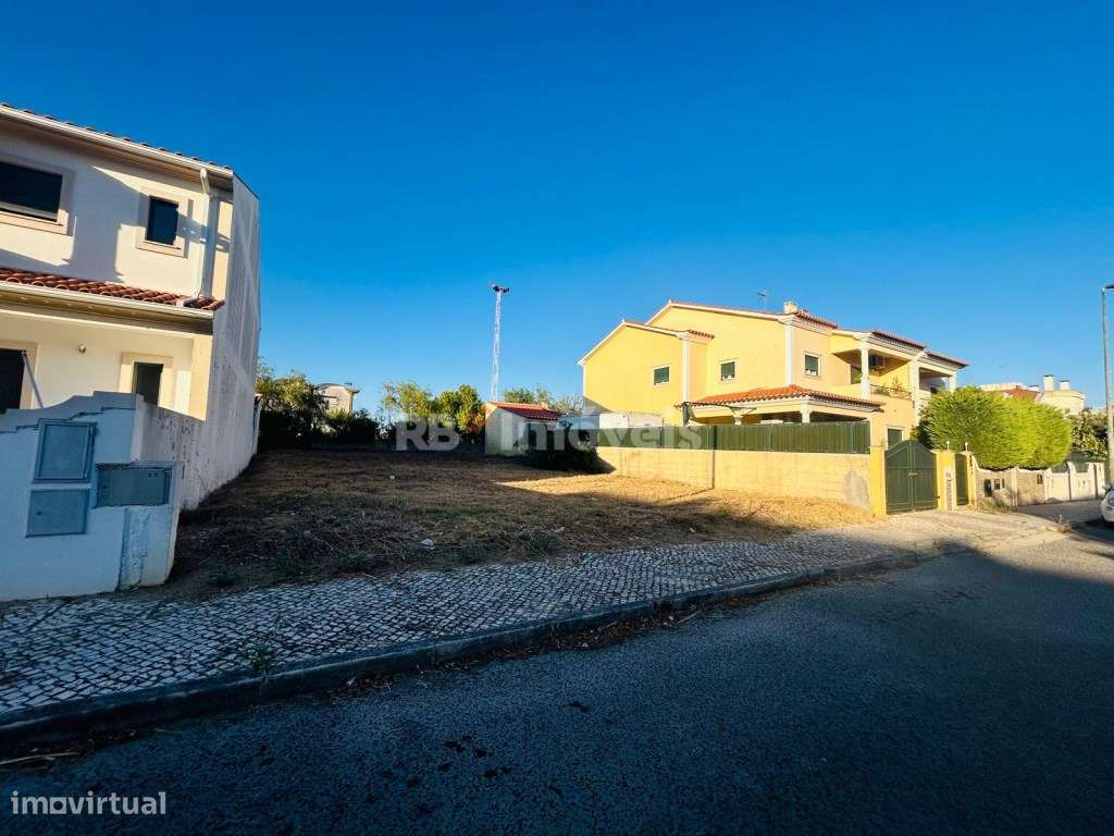 Lote com 315 m2 para construção de moradia no Casal Vaz. - Grande imagem: 2/5