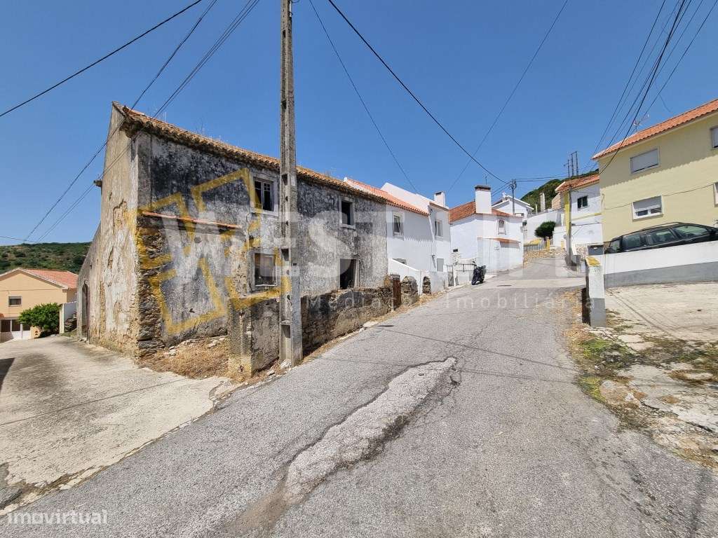 Moradia T3 em Ruína com Excelente Exposição Solar e Lote de 272m² -...-8