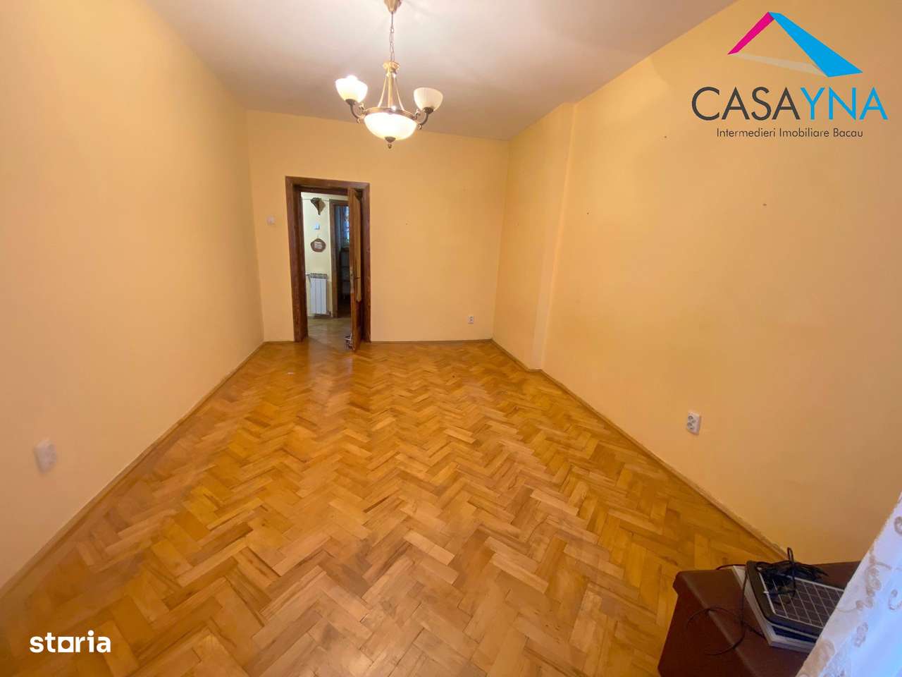 Strada Caisilor - Apartament 2 camere cu boxa si mansarda!-1