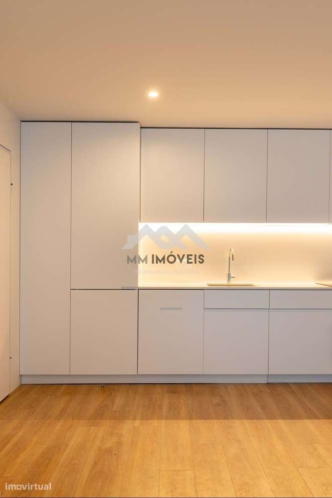 Apartamento T2 | Nova Construção | Varanda | Garagem | Campanhã| Espaç-5