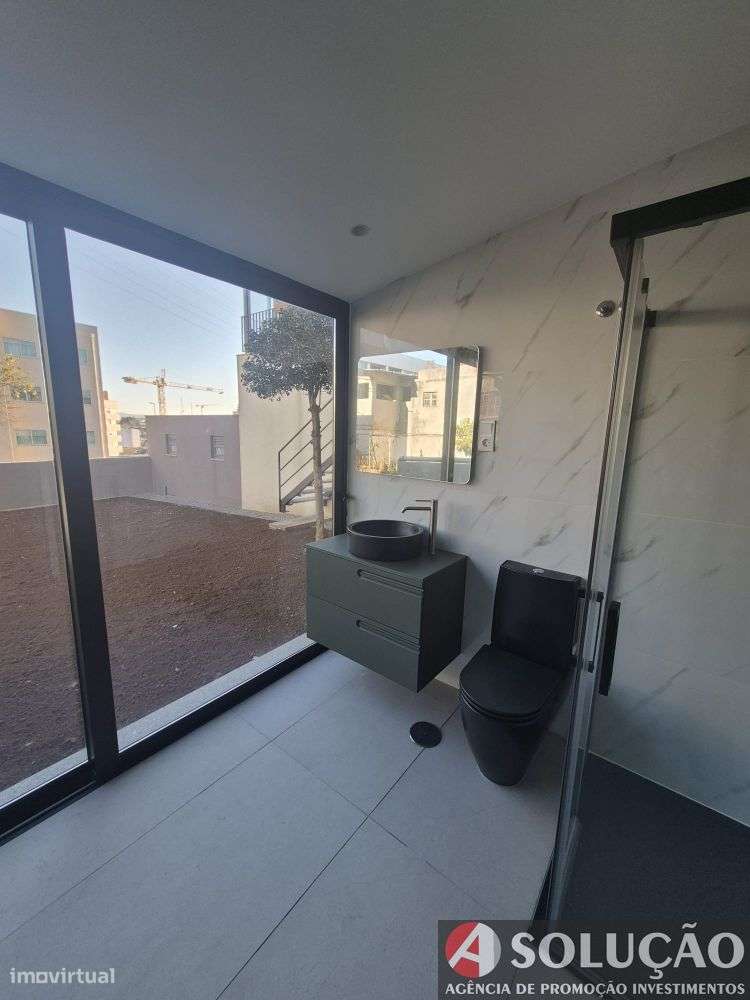 Andar Moradia em Banda em Oliveira do Douro-25