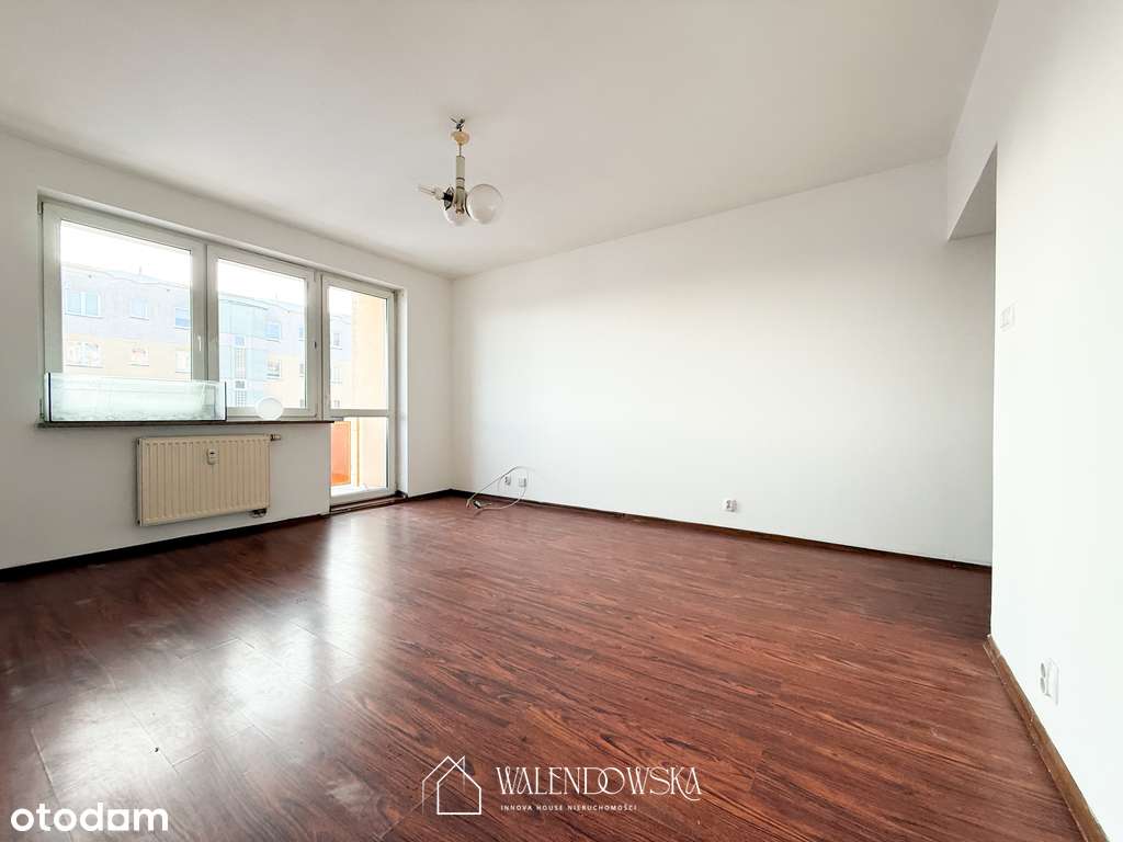 Sprzedam 2 pokoje na Ip, miejsce postojowe, balkon-0