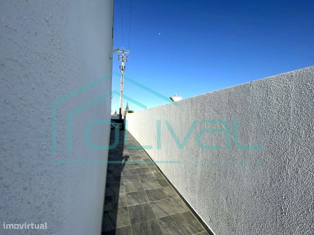 Moradia T3+1 Moderna com Piscina Privada - Conforto, Elegância e Fu...-13