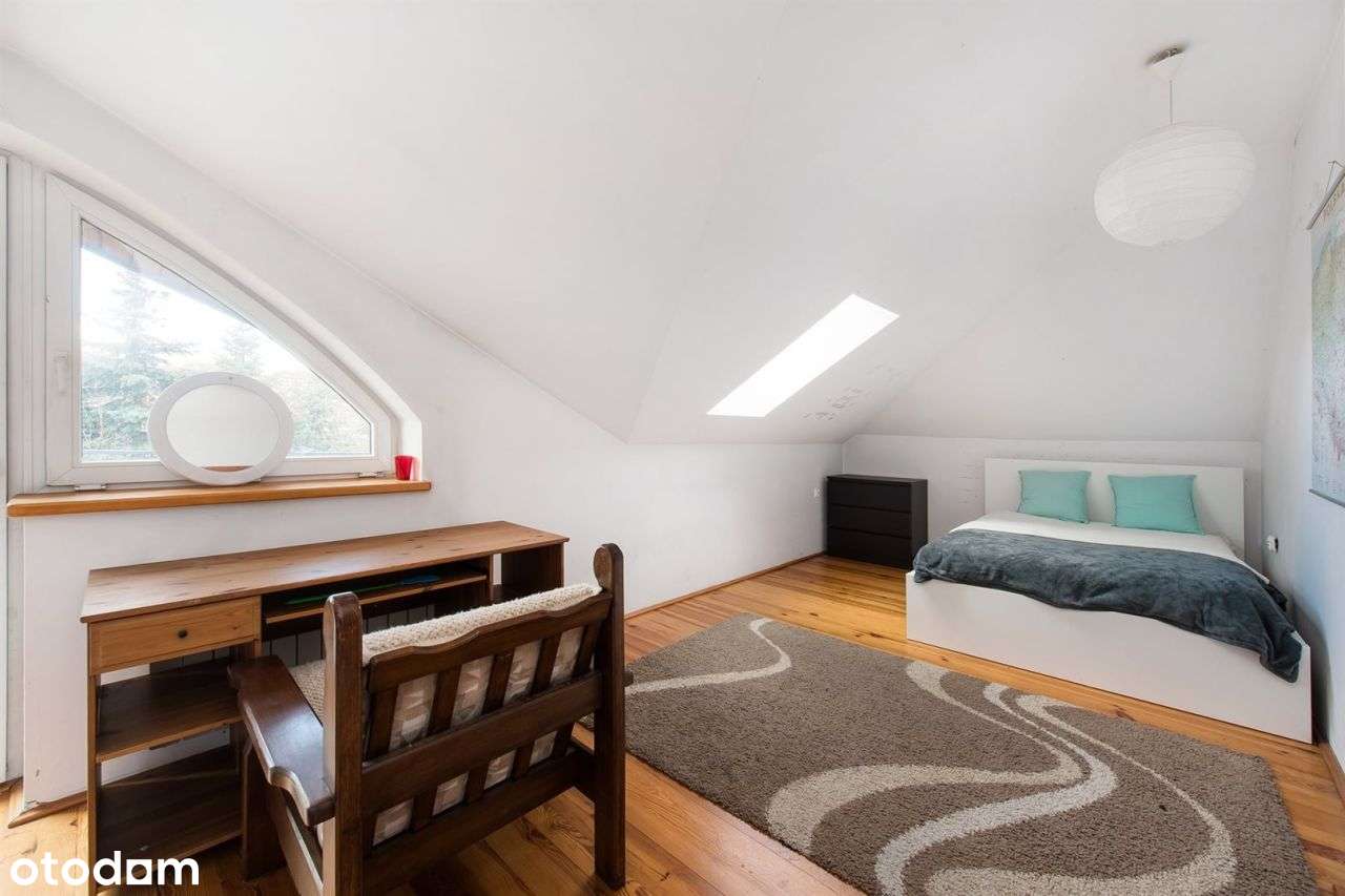 Urokliwy dom przy lesie-9