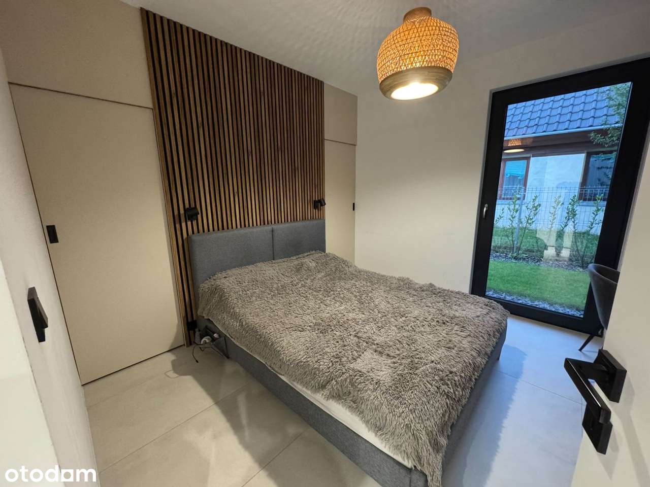 Wyjątkowy i nowoczesny dom samowytarczalny z antresolą, Lusówko-10