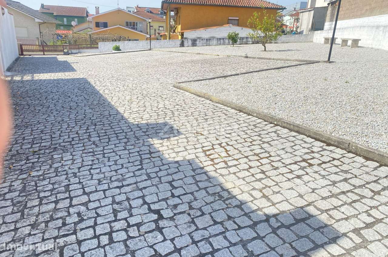 Moradia Geminada T3 com Jardim-11