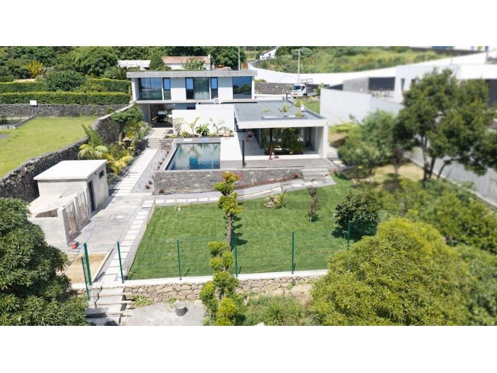 Refúgio Exclusivo com Vista Mar em São Roque, São Miguel-24
