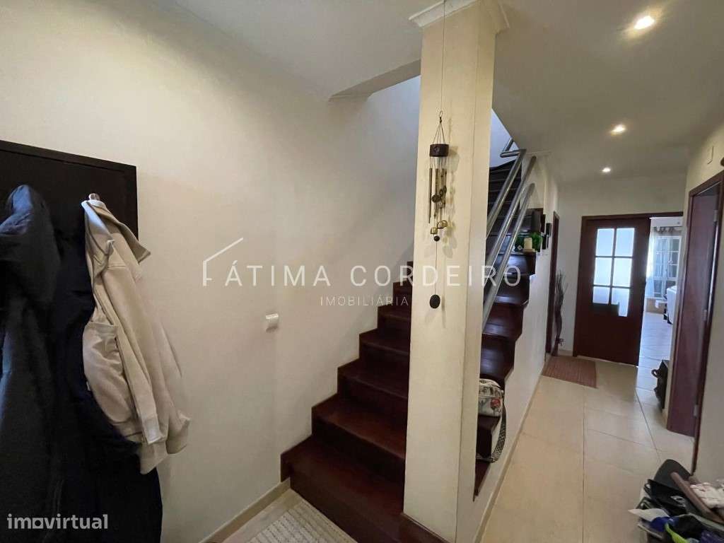 Excelente Moradia T3+1 com garagem em zona privilegiada-10