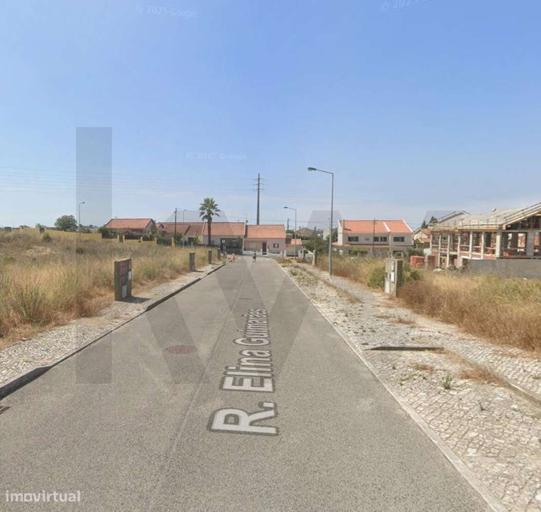 Terreno com Projecto aprovado para moradia T4 mais Escritório-7