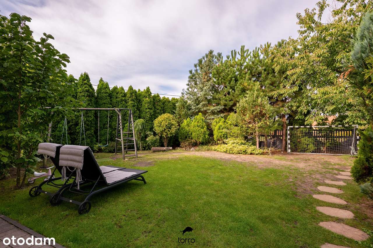 Dom wolnostojący z Dużym Garażem i Pięknym Ogrodem !!!-4