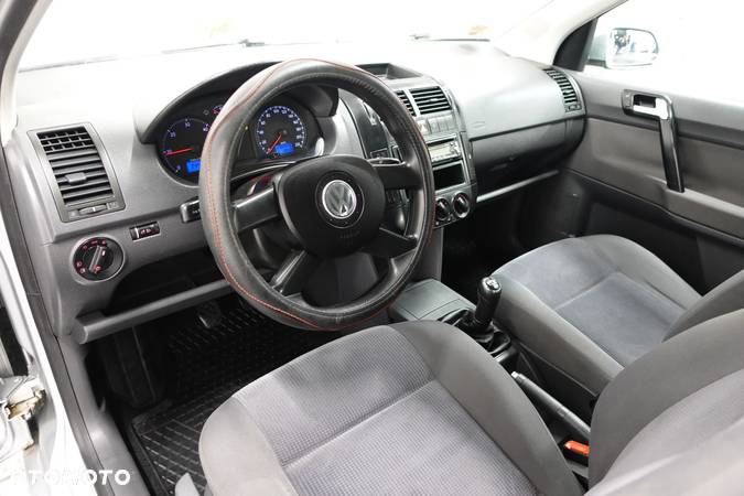 Volkswagen Polo 1.4 TDI Comfortline - 24