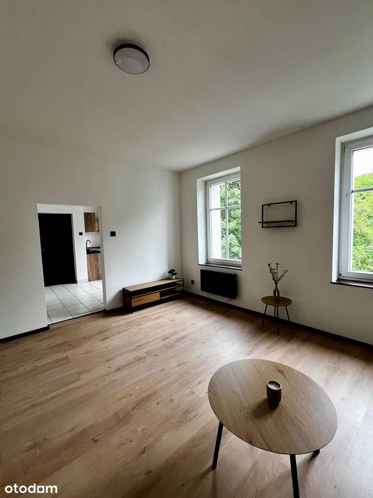 Ładna kawalerka, M2 Bytom, Rozbark, I piętro,-8