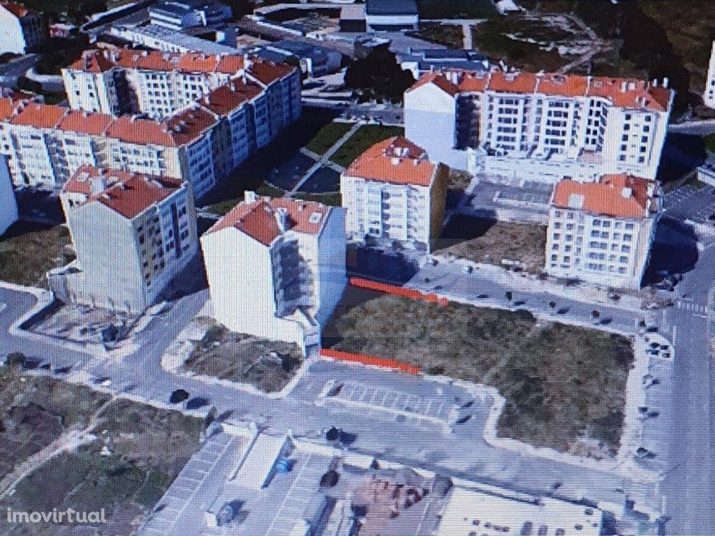 Terreno Urbano Venda Amadora