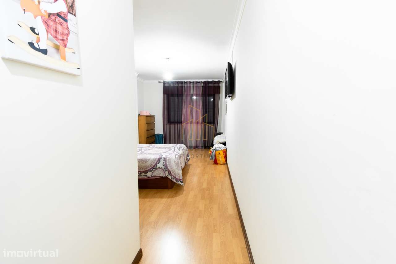 T3 com áreas generosas e excelente localização – Rua Cidade de Belg...-13