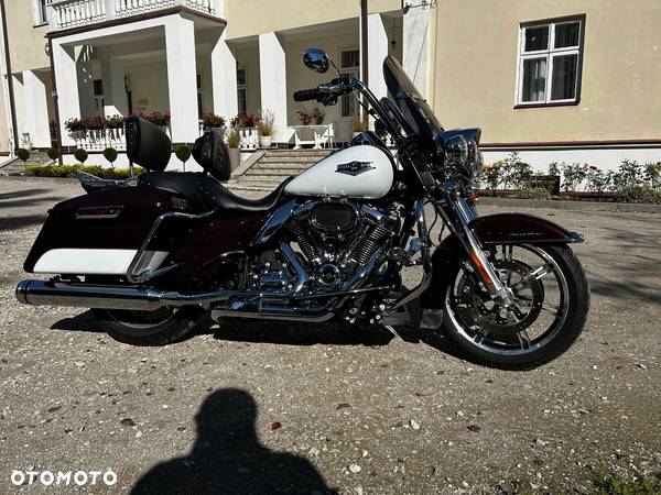 Harley-Davidson Touring Road King - 1