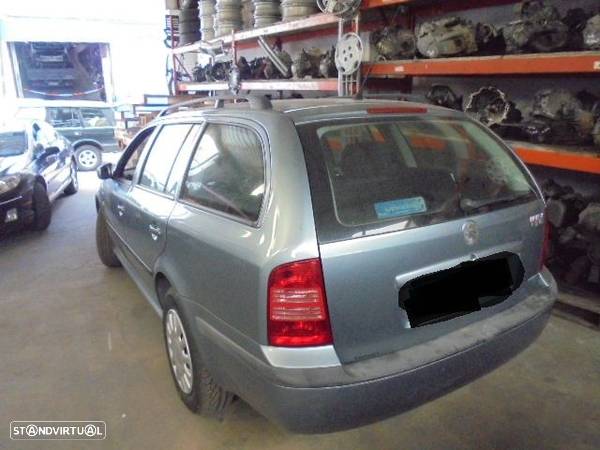 Skoda Octavia 1.4 Gasolina - 3