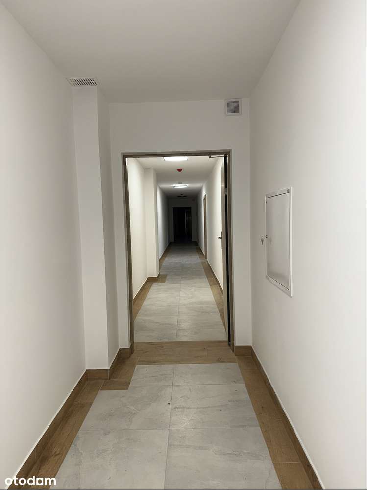 OKAZJA! Kawalerka z tarasem i garażem - Pełny obrazek: 5/20