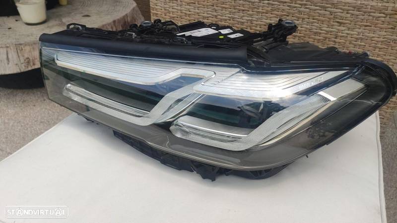 farol esquerdo full Led BMW série 5 G30 facelift - 3