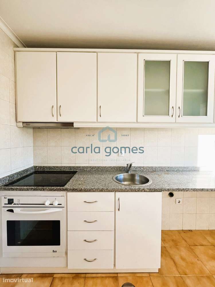 ÓTIMO APARTAMENTO T2, 2 frentes, Águas Santas ( junto às piscinas)-12