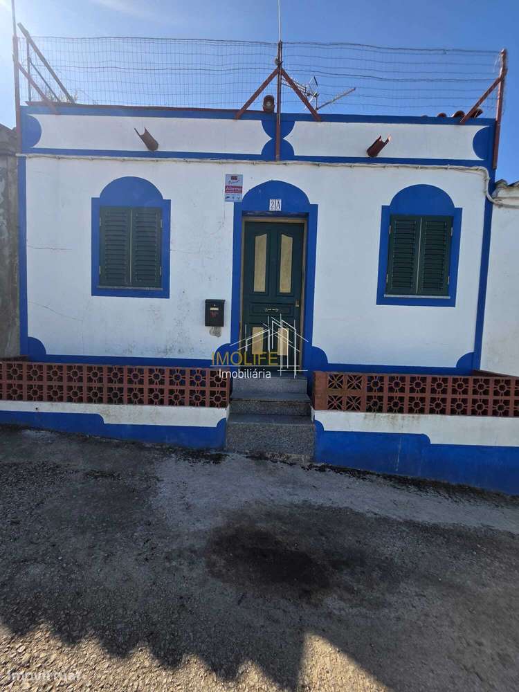 Moradia T2 com terraço-1