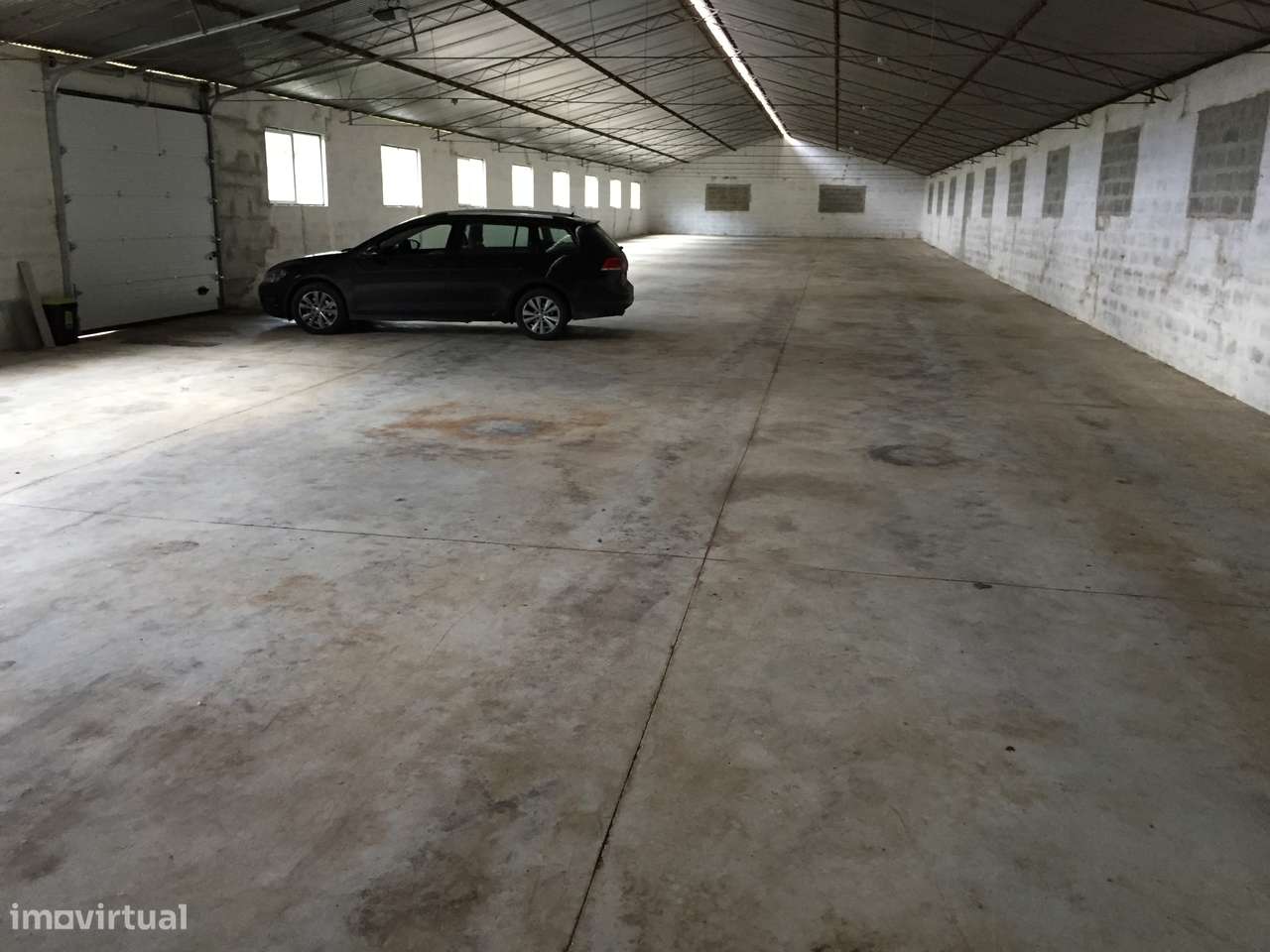 Armazém 800 m2 - Grande imagem: 2/5