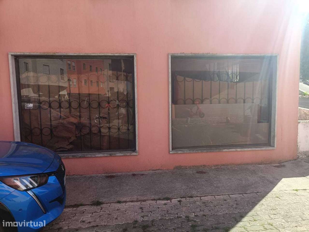 Loja a 5 minutos da Venda do Pinheiro e da entrada na A.E - Grande imagem: 2/11