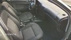 Volkswagen Passat 1.6 Comfortline - 9