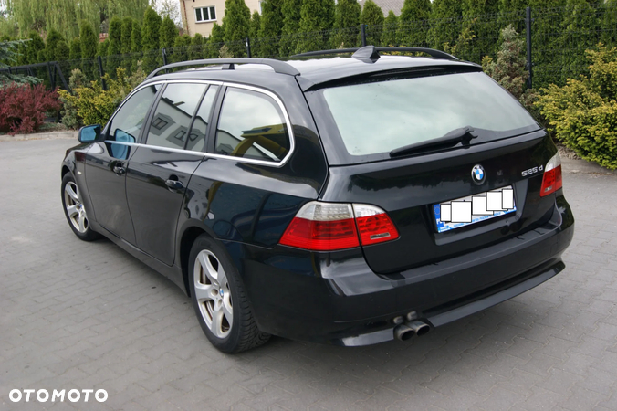 BMW Seria 5 525d Touring Edition Lifestyle - 11