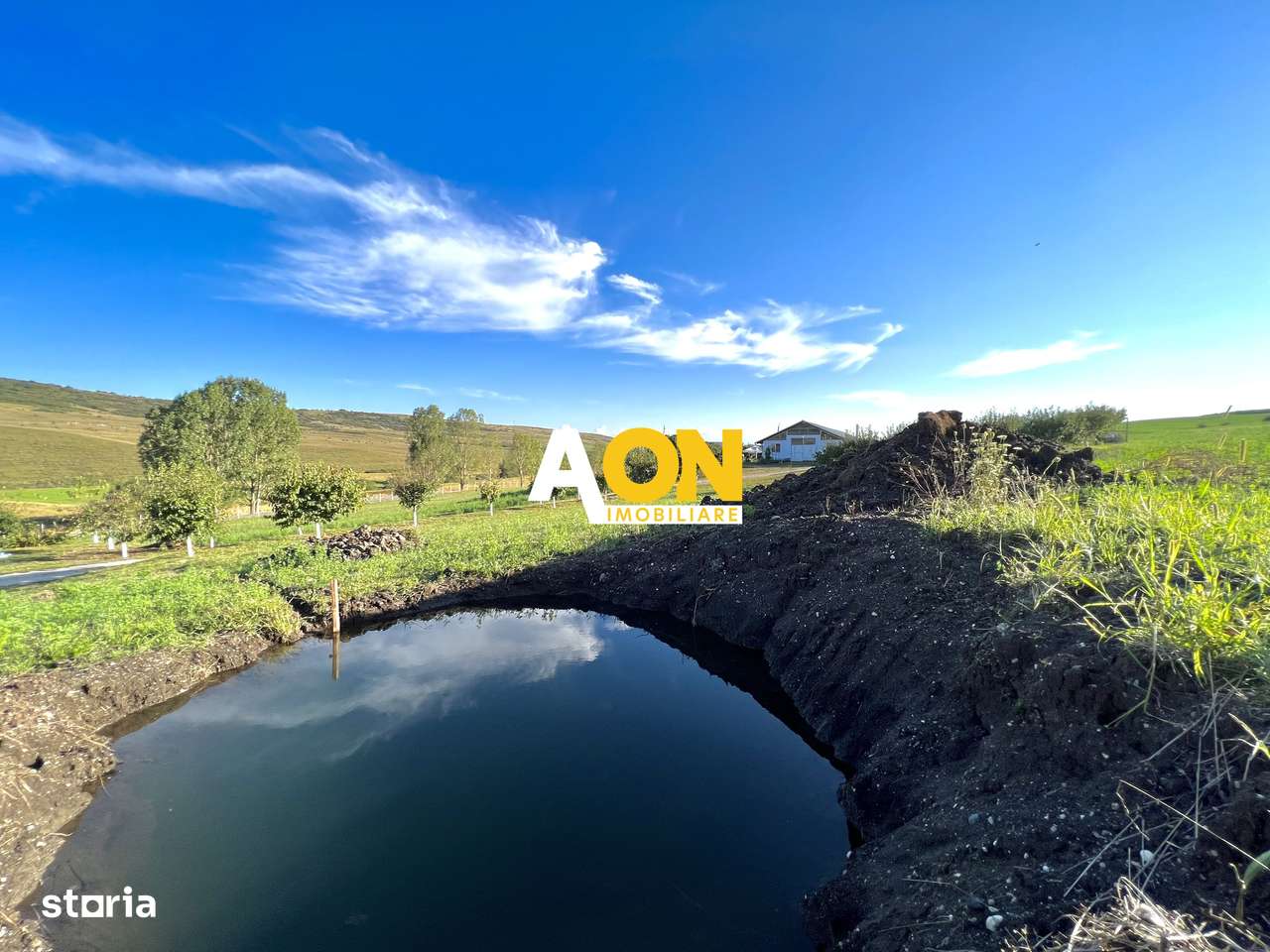 Ferma de vanzare cu 550MP utili si 27.500MP teren la asfalt - Imagine principală: 1/20